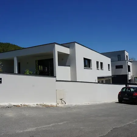 New 2-bedroom Near *